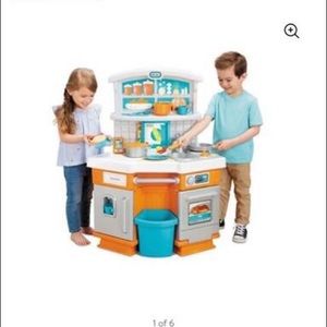 Little tikes kitchen